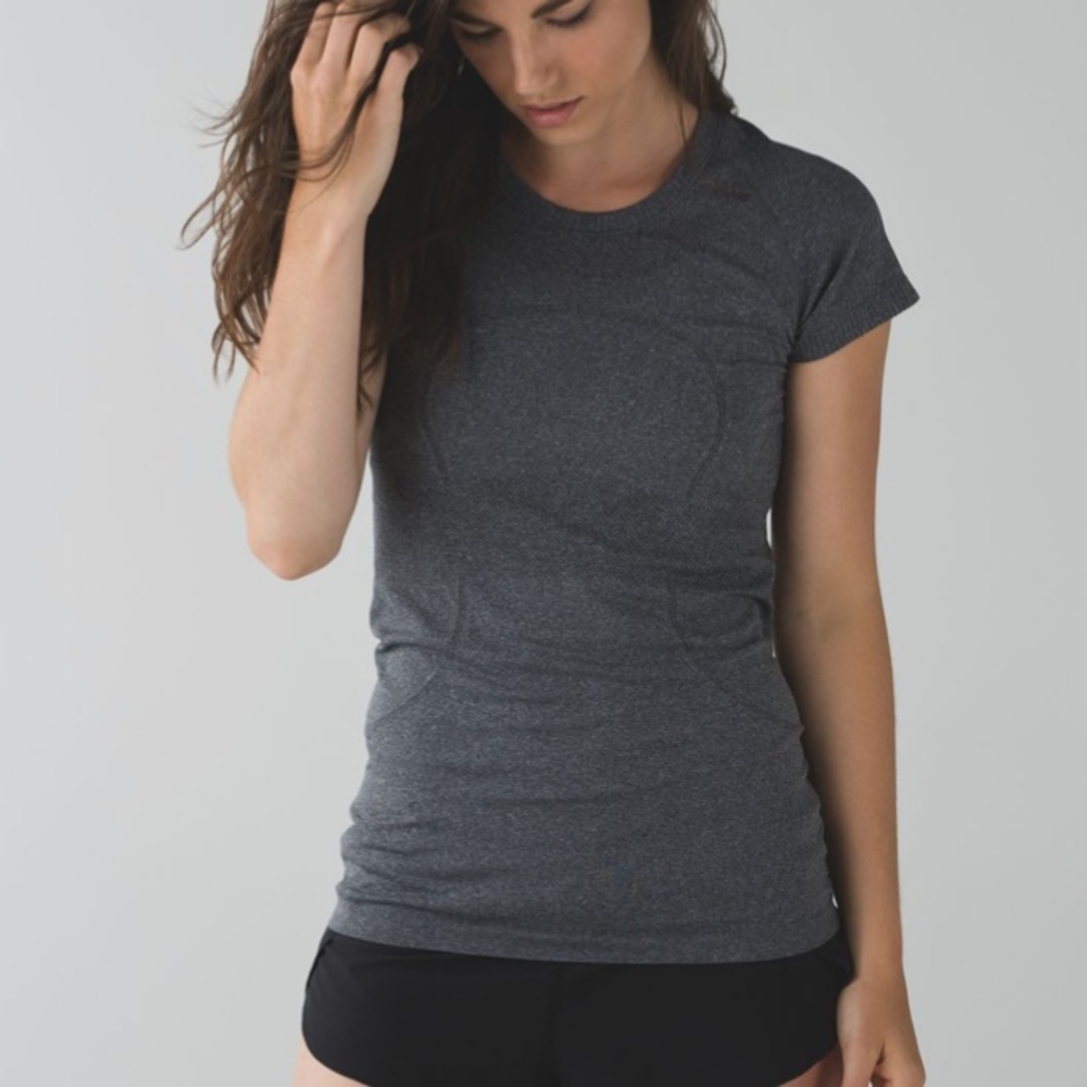 Lululemon Swiftly Tech Short Sleeve Crew shirt